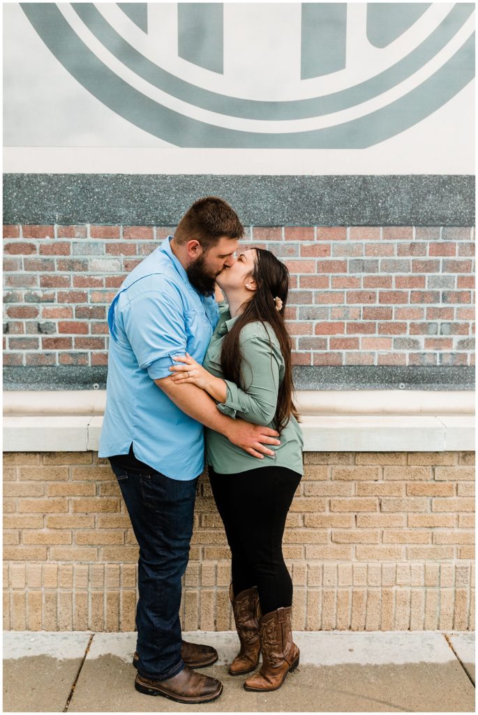 speedway-Indiana-engagement-session