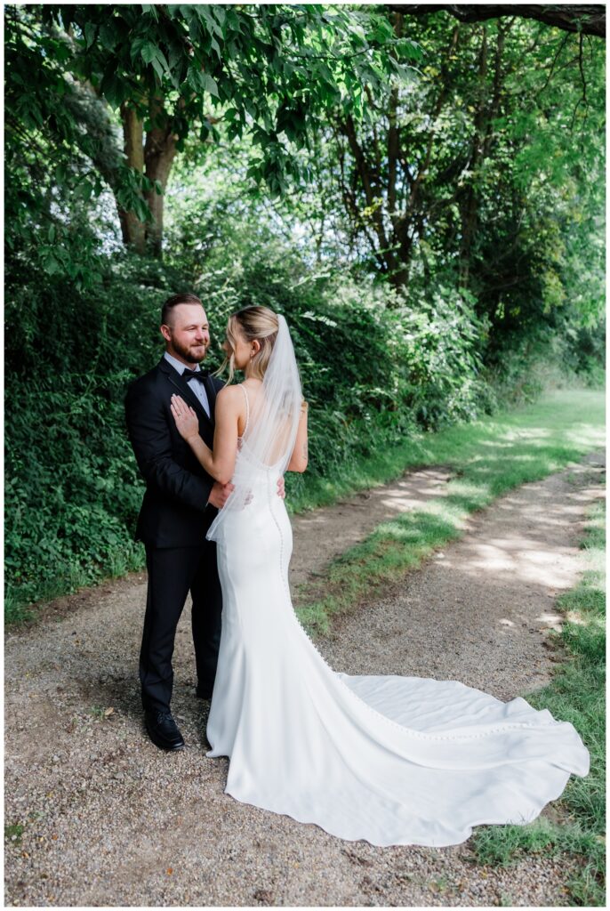 a-wedding-at-hidden-vineyard-wedding-barn