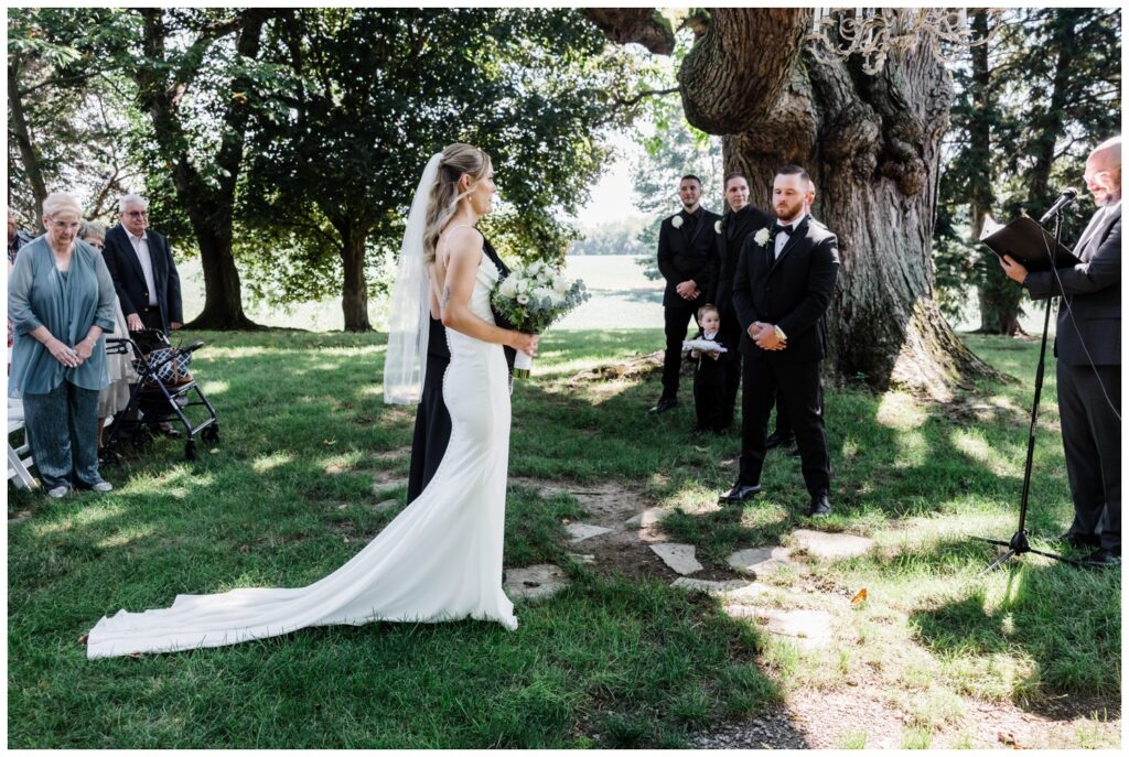 a-wedding-at-hidden-vineyard-wedding-barn