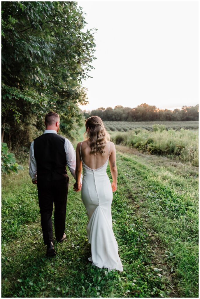 a-wedding-at-hidden-vineyard-wedding-barn