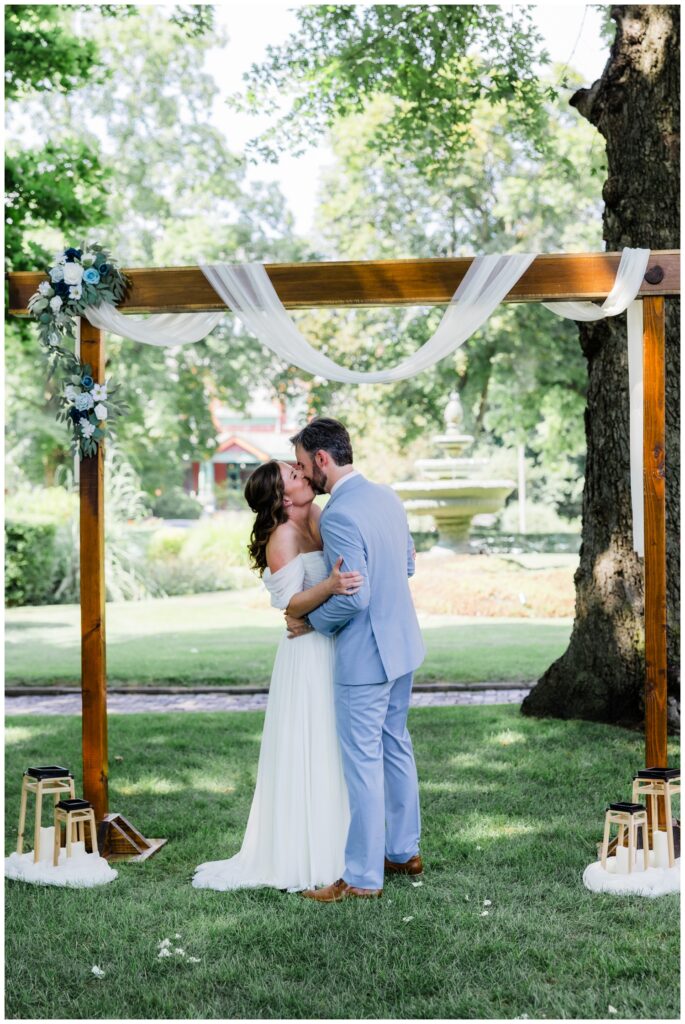 south-bend-wedding-at-oliver-inn