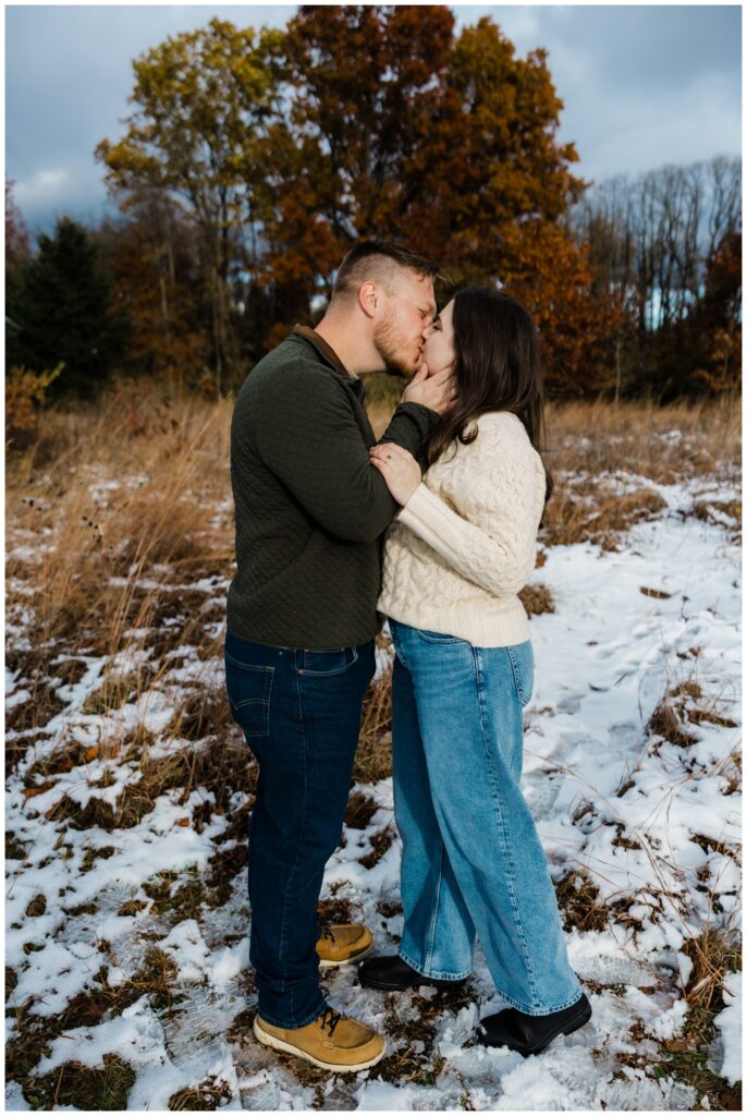 fall-engagement-session-in-granger-indiana