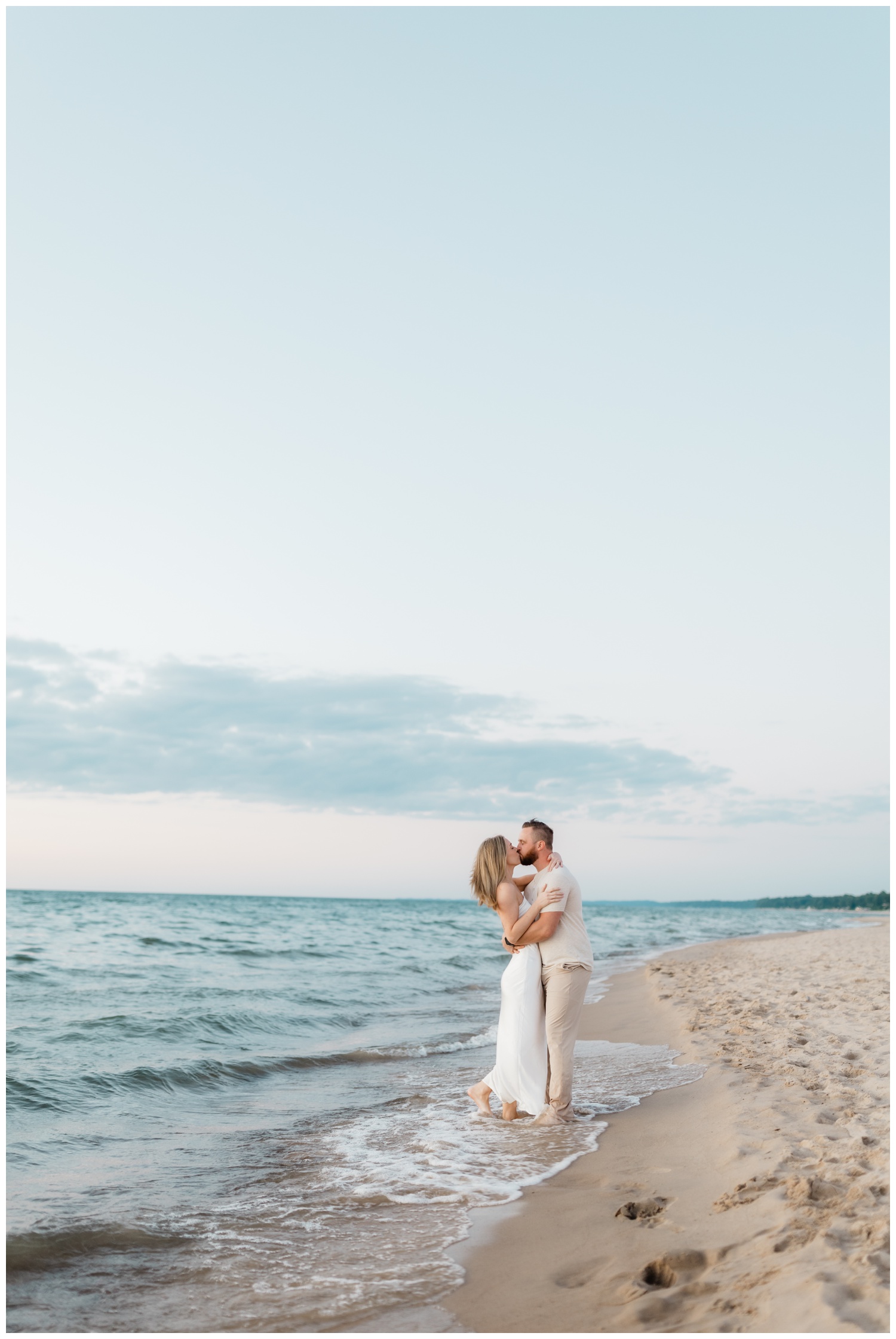 dreamy-new-buffalo-engagement-session