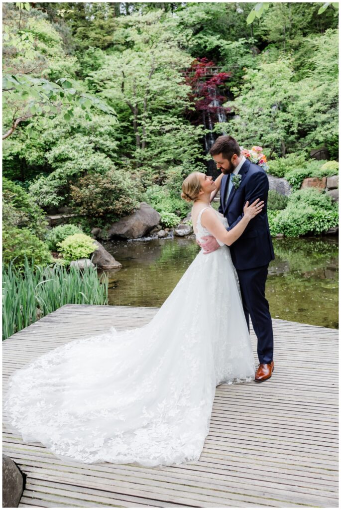 Romantic-Spring-Wedding-at-Anderson-Japanese-Gardens