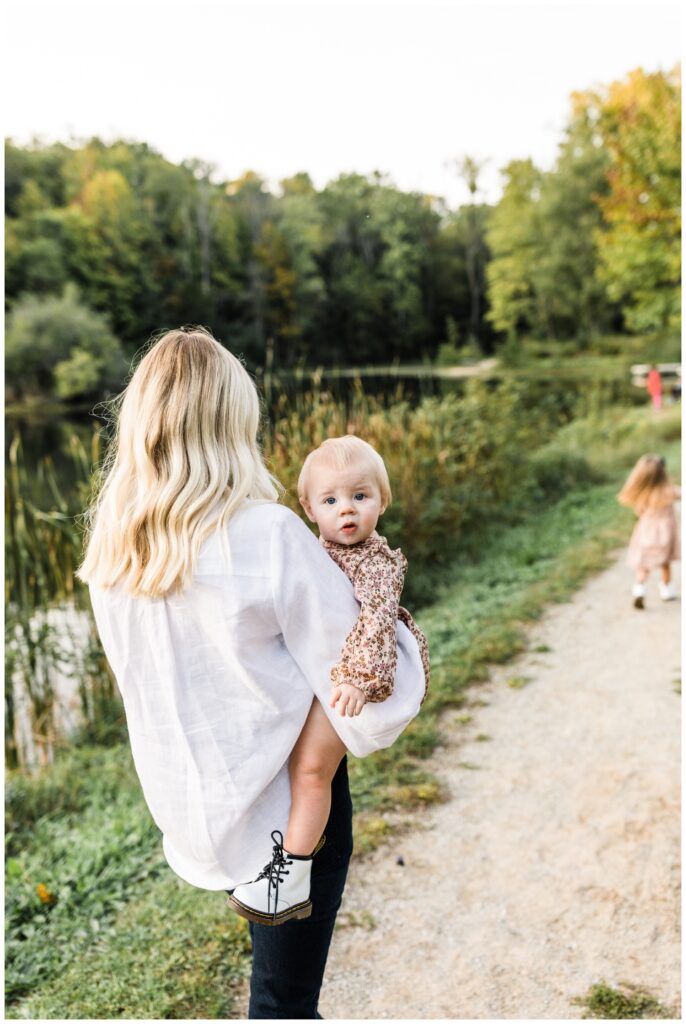 family-photos-at-eagle-creek-park
