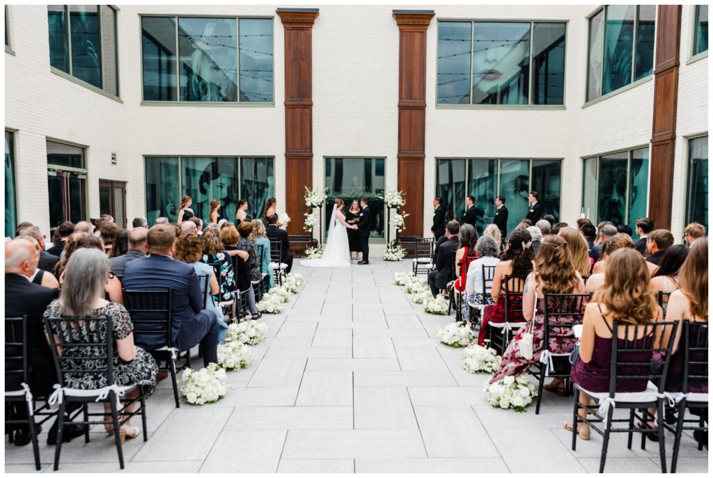 wedding_bottleworks_hotel_indianapolis
